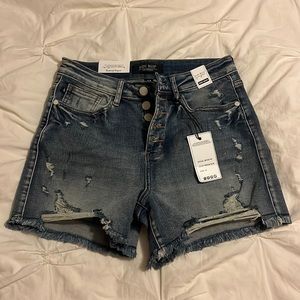 Adorable distressed Judy Blue shorts!